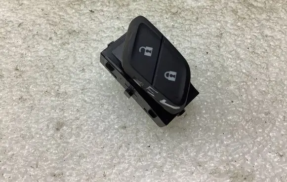Chevrolet Bolt Child safety switch 13423091