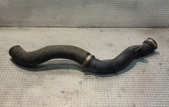 Toyota Avensis T250 Intercooler hose/pipe 1736227030