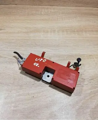 Volvo XC70 Aerial antenna amplifier 8637602