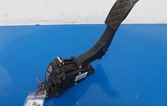 Seat Leon (1P) Accelerator throttle pedal 6Q1721503B