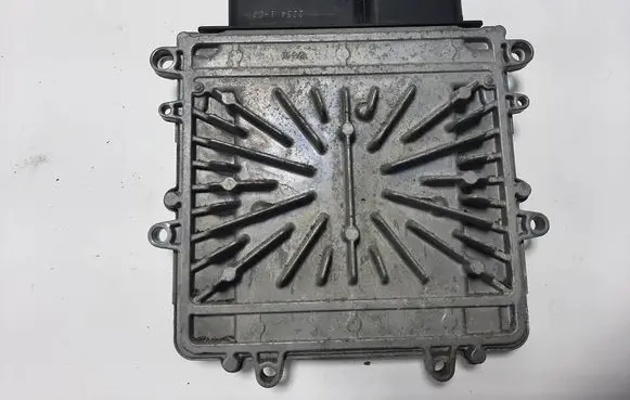 Volvo XC70 Engine control unit/module 31336983