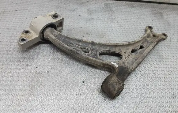 Volkswagen Touran I Front lower control arm/wishbone