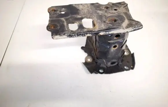 Toyota Auris E180 Front bumper mounting bracket