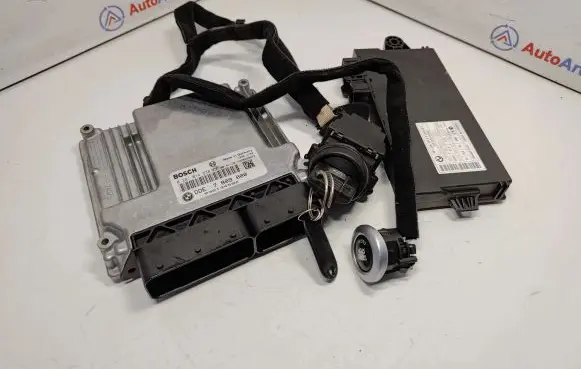 BMW 5 E60 E61 Engine ECU kit and lock set 7809000 13617809000 0281014238
