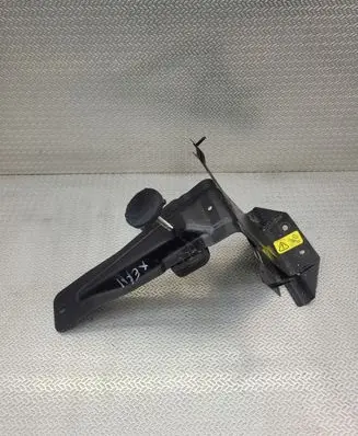 Jaguar XE Spare wheel mounting bracket GX7347066AF