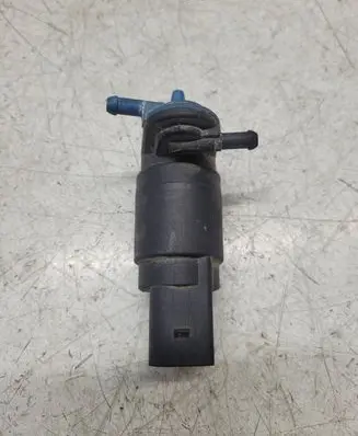 Mercedes-Benz A W168 Windscreen/windshield washer pump 21086910