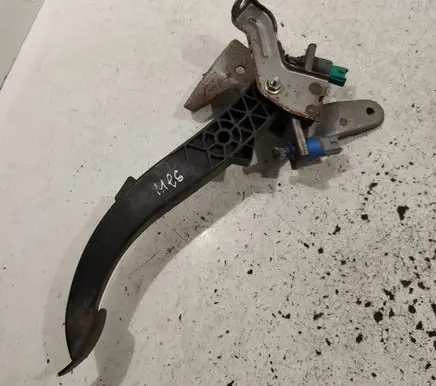 Clutch pedal