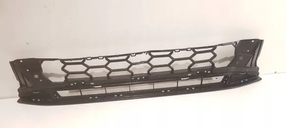 Audi A4 S4 B9 8W Front bumper lower grill 8W0807683F