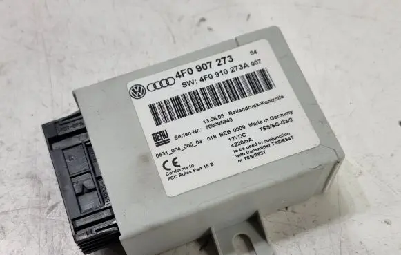 Audi A6 S6 C6 4F Tire pressure control unit 4F0907273