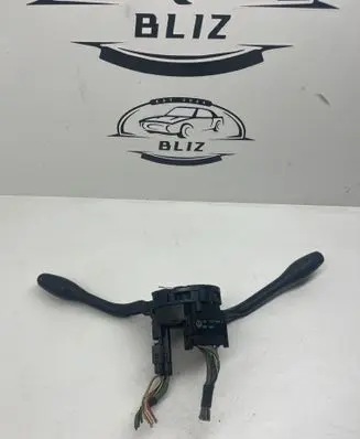 Volkswagen Touran II Wiper turn signal indicator stalk/switch 787994