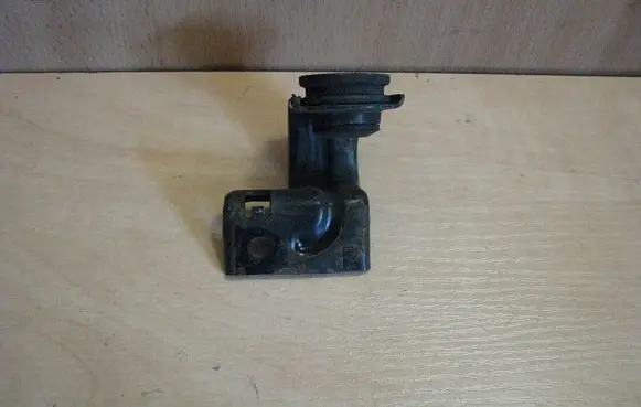 Honda Civic Radiator mount bracket