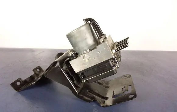 Jaguar XF X250 ABS Pump 8X23-2C405-EE