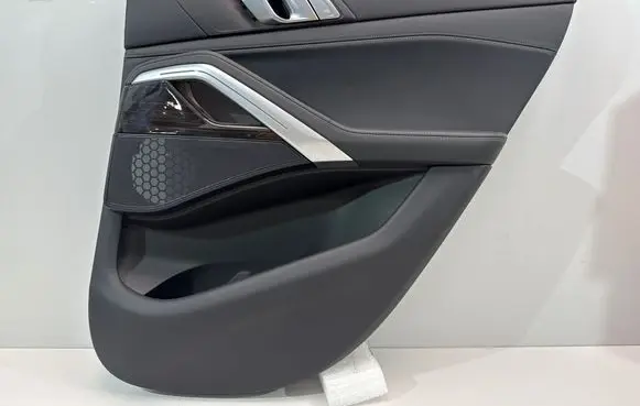 BMW X6M G06 F96 Rear door card panel trim 7454820