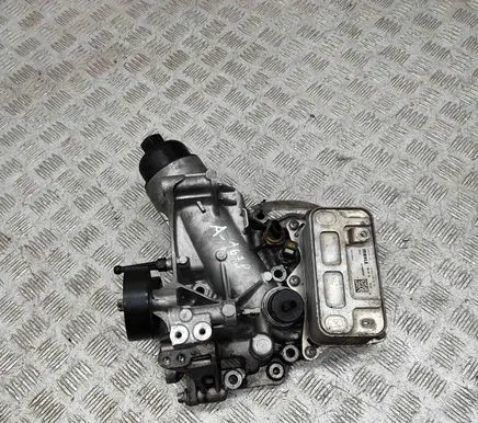 Mercedes-Benz E W213 Oil filter cover 72438731 A6541800265