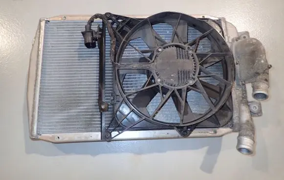 Lamborghini Urus Radiator set 470121252F
