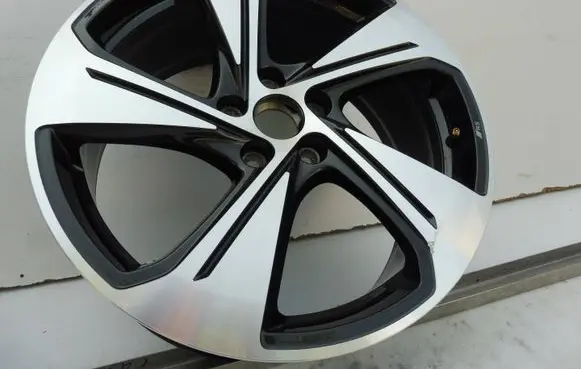 Audi A3 8Y R19 alloy rim 8Y0601025CG