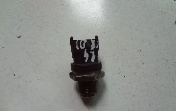 Hyundai i20 (PB PBT) Fuel pressure sensor 026521682