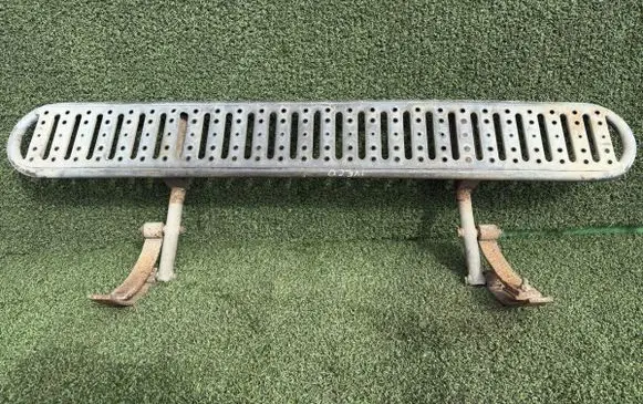 Iveco Daily 3rd gen Foot rest pad/dead pedal 500325366