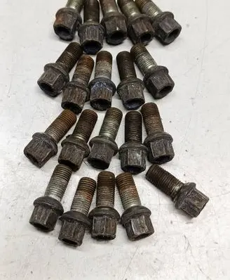 Volkswagen Scirocco Nuts/bolts AWF31A8F4