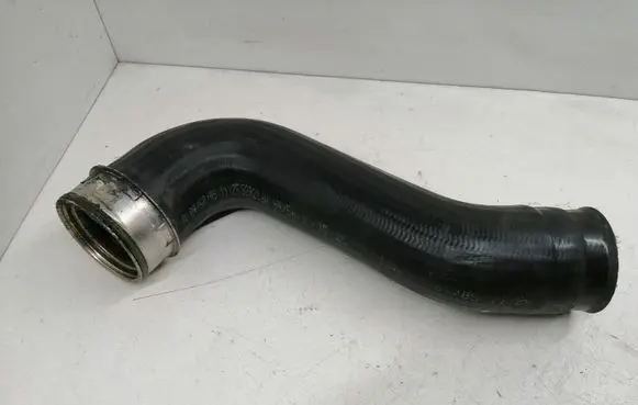 Volkswagen Golf V Intercooler hose/pipe 1K0145762T 1K0145762 1K0145532F