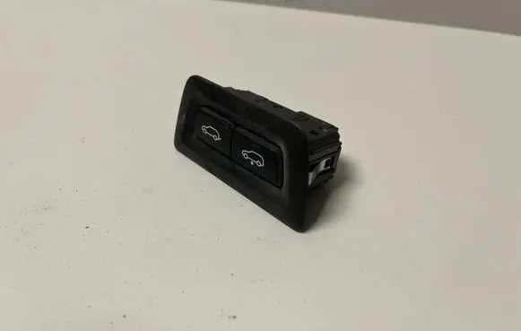 BMW X5 G05 Tailgate/boot open switch button 9860974