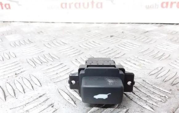 Honda CR-V Tailgate/boot open switch button M19902CMSS5A HZSS6A2