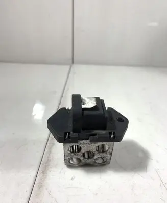 Renault Scenic I Heater blower motor/fan resistor 7700432632