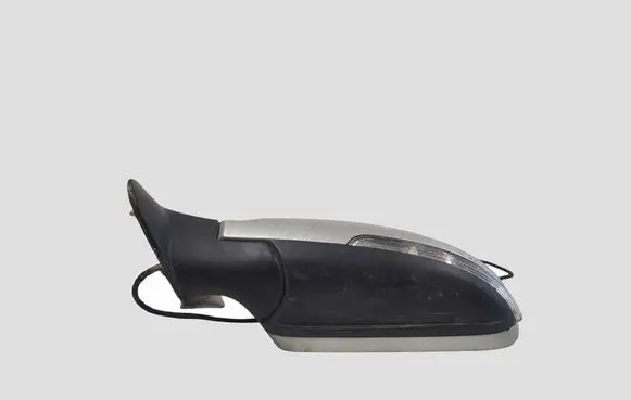 Skoda Octavia Mk2 (1Z) Front door electric wing mirror