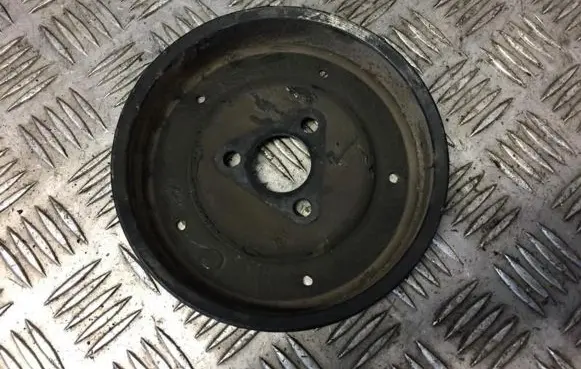 Audi 100 S4 C4 Power steering pump pulley 054145255