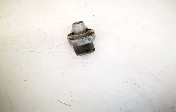 Sun visor clip/hook/bracket