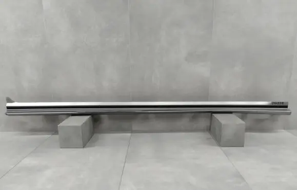 Foot area side trim