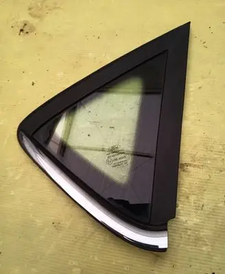 Ford Fiesta Rear side window AE835829750