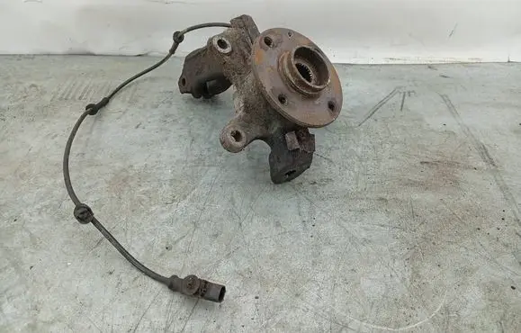 Toyota Aygo AB10 Front wheel hub