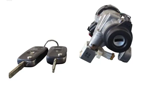 Volkswagen Polo V 6R Ignition lock 6R0905851F AM60HP 411103S