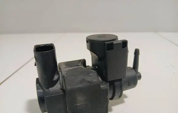 Audi A6 S6 C6 4F Turbo solenoid valve