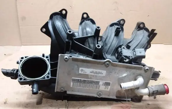 Skoda Fabia Mk3 (NJ) Intake manifold 03F145749B