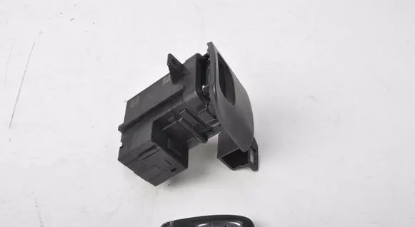 Audi A4 S4 B8 8K Ignition key/card 8K0909131D