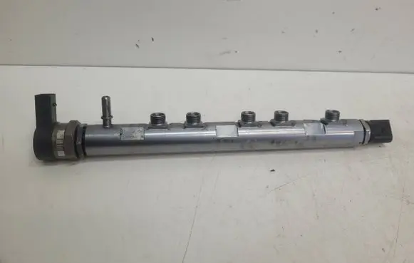 BMW 3 E92 E93 Fuel main line pipe 0445214183 000281L5 780912802