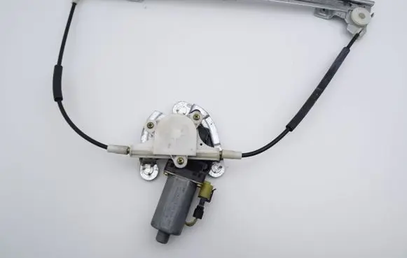 Renault Megane I Front door window regulator with motor 0130821721