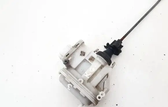Volkswagen PASSAT B4 Central locking vacuum pump 357862153c
