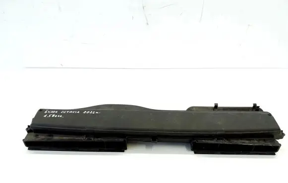 Skoda Octavia Mk4 Air intake duct part 5Q0129254E