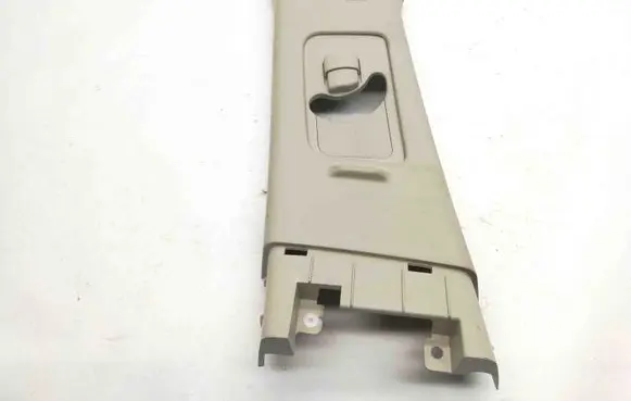 Mitsubishi Outlander (B) pillar trim (top) 7211A323ZZ