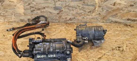 Mercedes-Benz E W212 Air conditioning (A/C) compressor (pump)