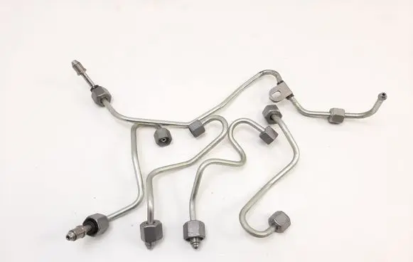 Renault Trafic III (X82) Fuel injector supply line/pipe 