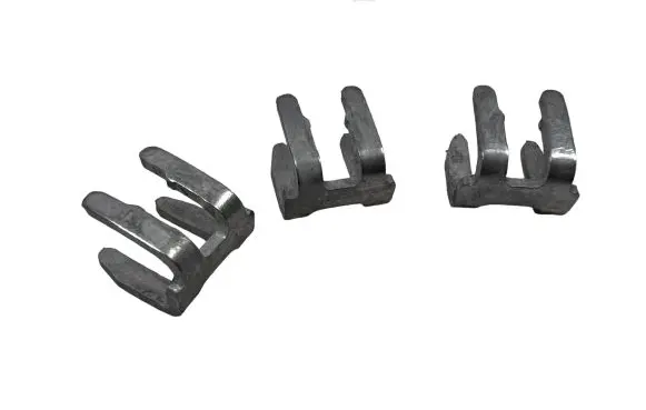 Peugeot 3008 II Fuel Injector clamp holder