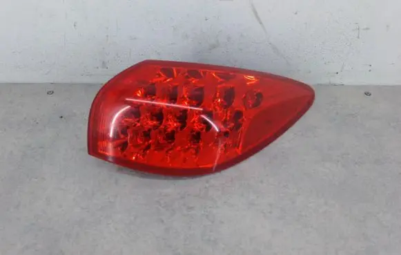 Infiniti EX Rear/tail lights