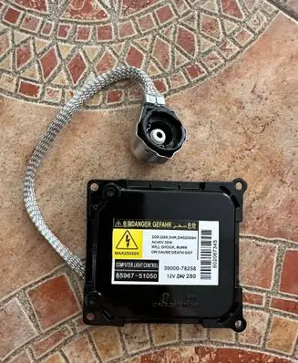 Lexus IS 220D-250-350 Headlight ballast module Xenon 3900078258 8596751050