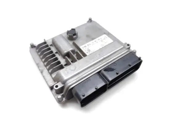 Skoda Octavia Mk3 (5E) Engine control unit/module 04L907445B 28445556