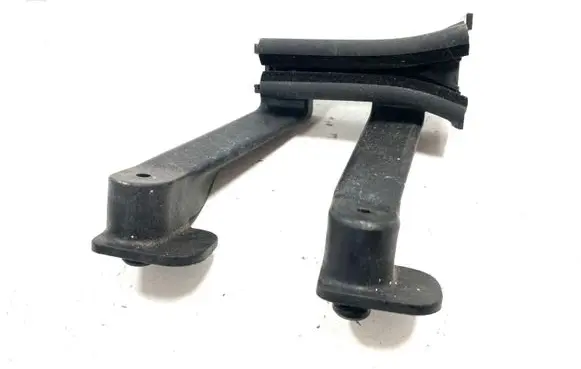 Citroen C5 Front door windshield rail 