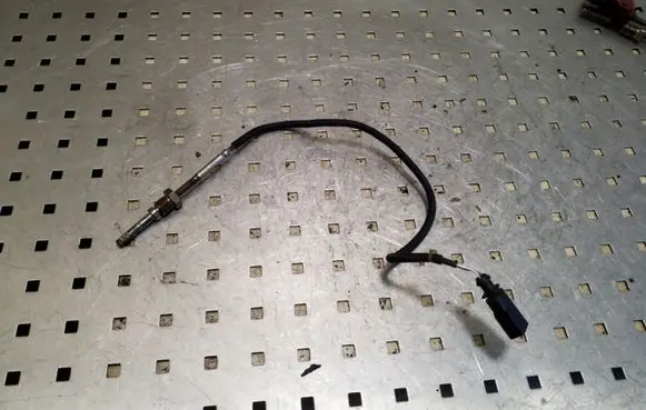 Exhaust gas temperature sensor